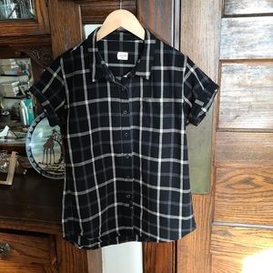 Bridge & Burn Women’s Black Plaid Button Down Shirt